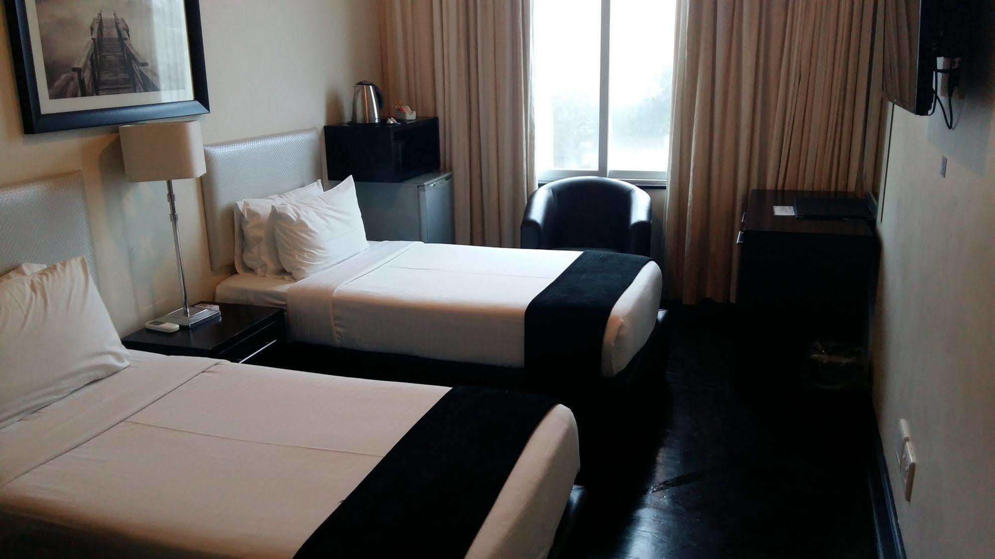 Parade Hotel Ντούρμπαν Εξωτερικό φωτογραφία
